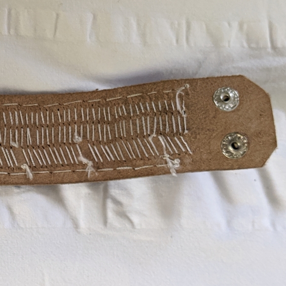 Leather beaded cuff bracelet - Picture 3 of 3